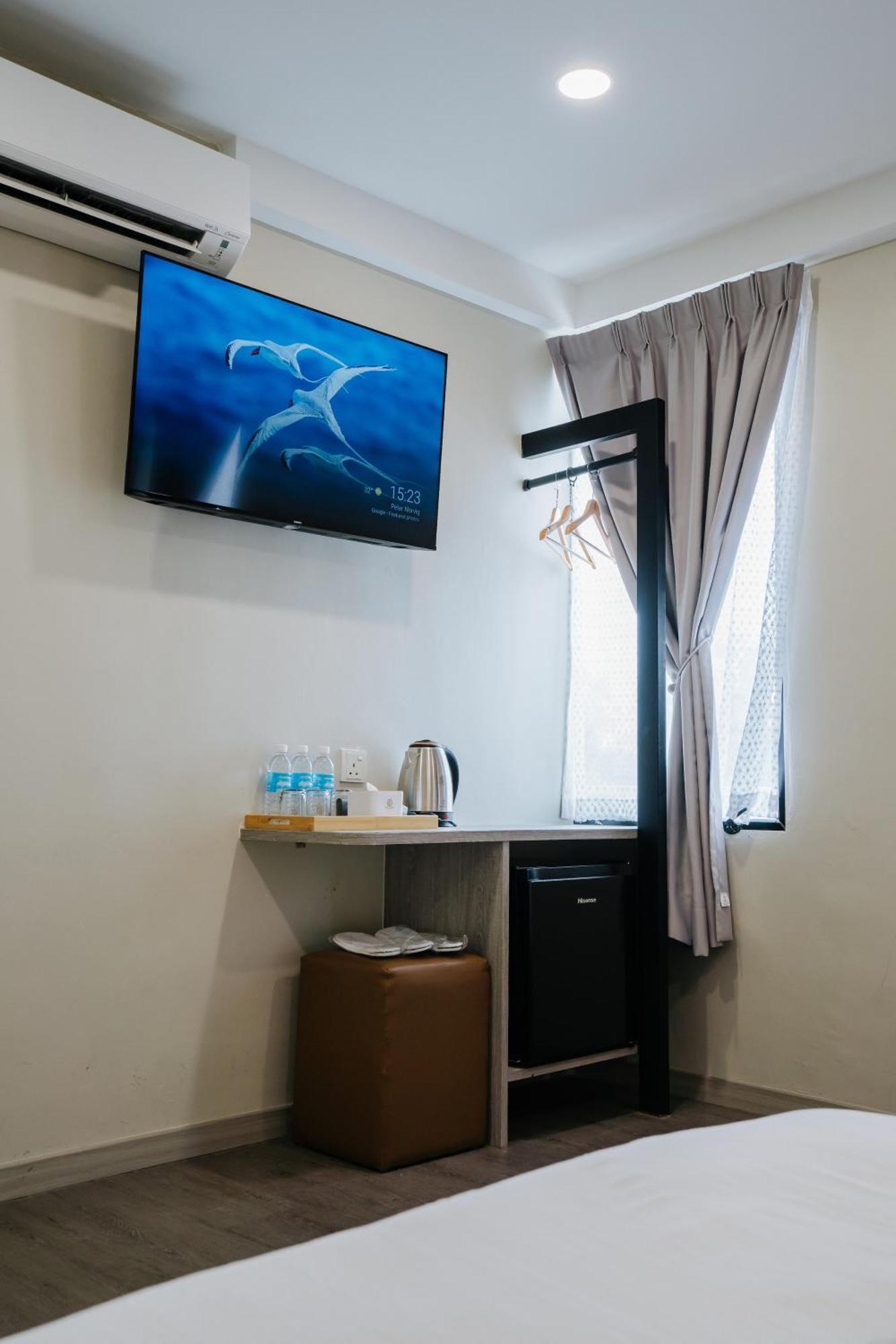 Wangs Hotel Gurney Drive George Town Exteriör bild