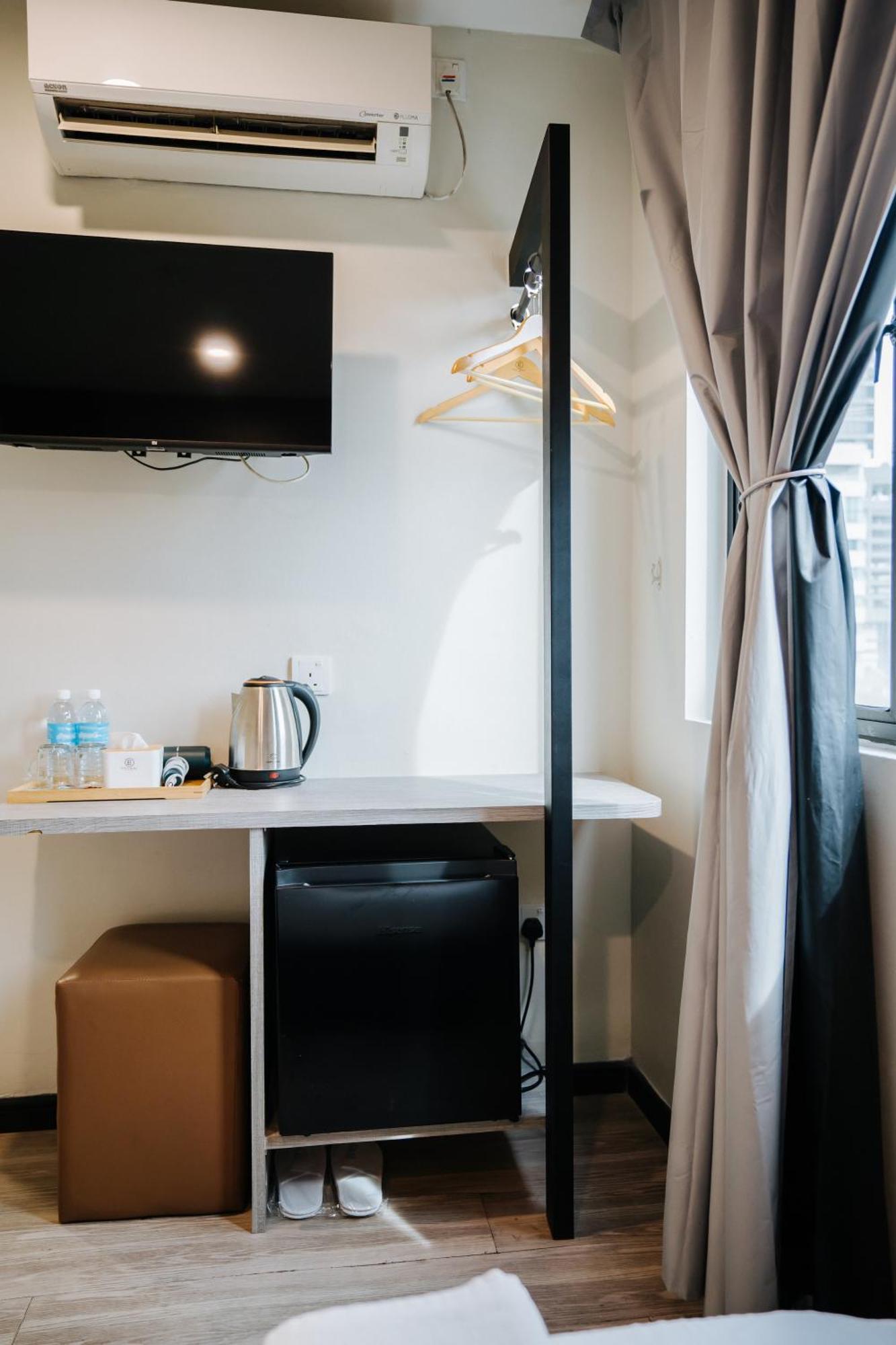 Wangs Hotel Gurney Drive George Town Exteriör bild