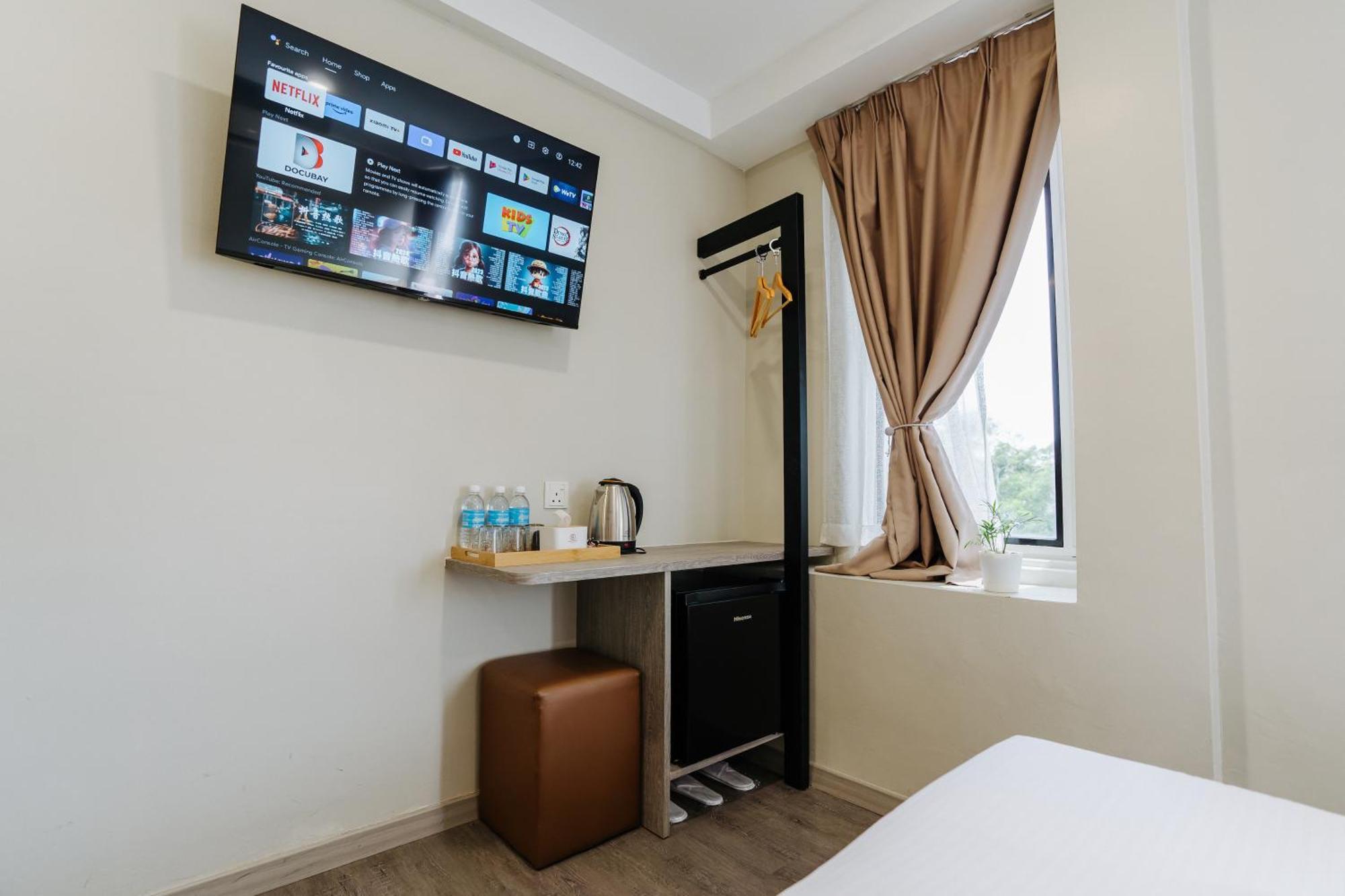 Wangs Hotel Gurney Drive George Town Exteriör bild