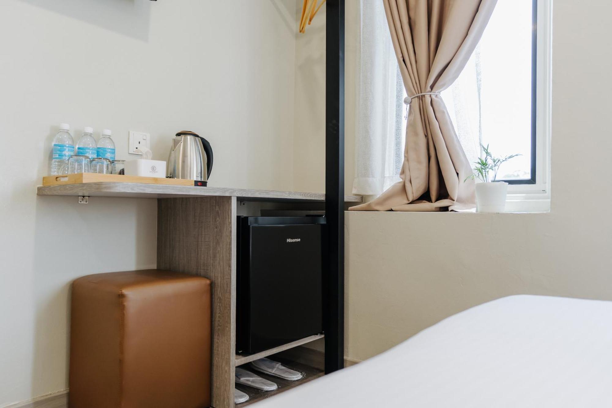 Wangs Hotel Gurney Drive George Town Exteriör bild